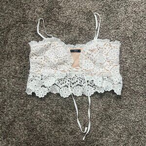 Shein Size M White Lace Ruffle Trim Adjustable Strap Corset Tie-Hem Crop Top